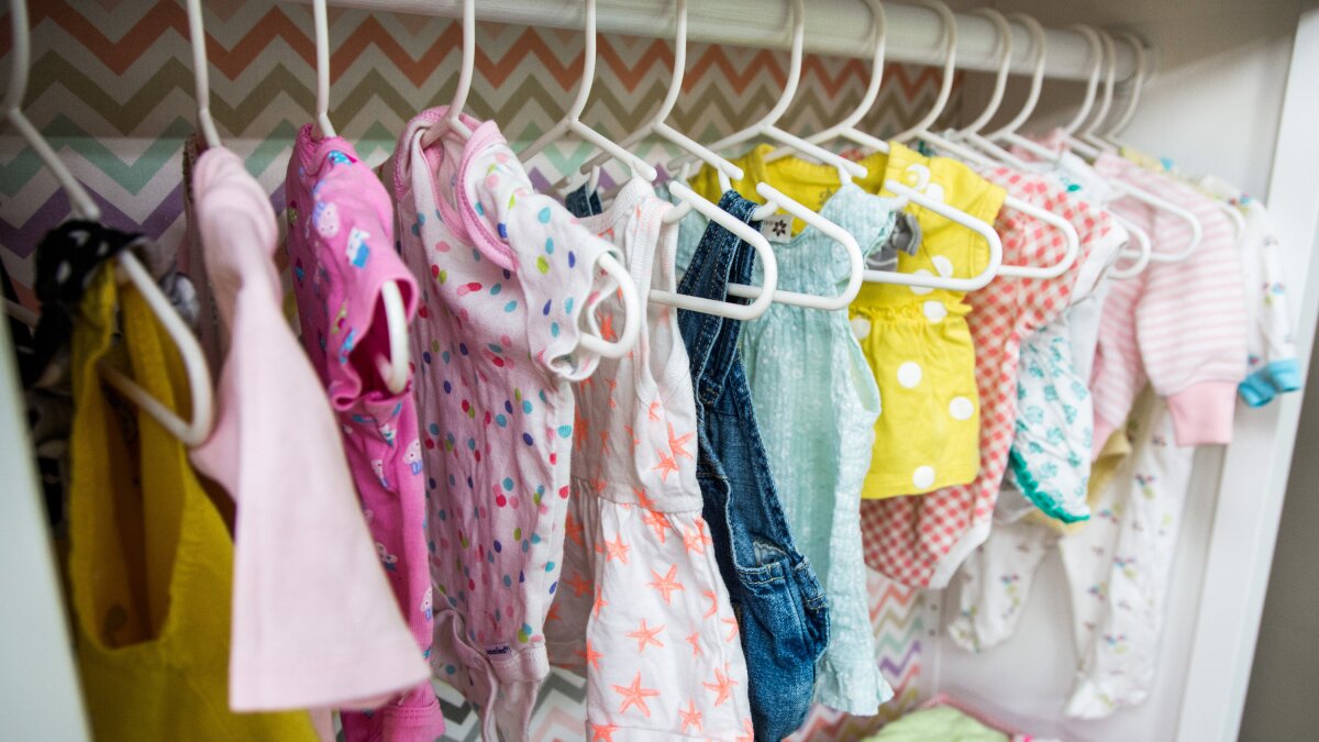 How to Prevent Baby Clothes from Staining: Tips for Busy Parents