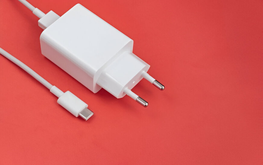 What Are the Top Features to Look for in a Mobile Charger?