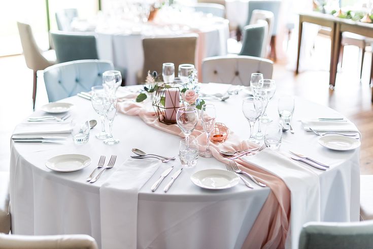 Wedding Tablecloth Hire: The Ultimate Guide for a Perfect Celebration