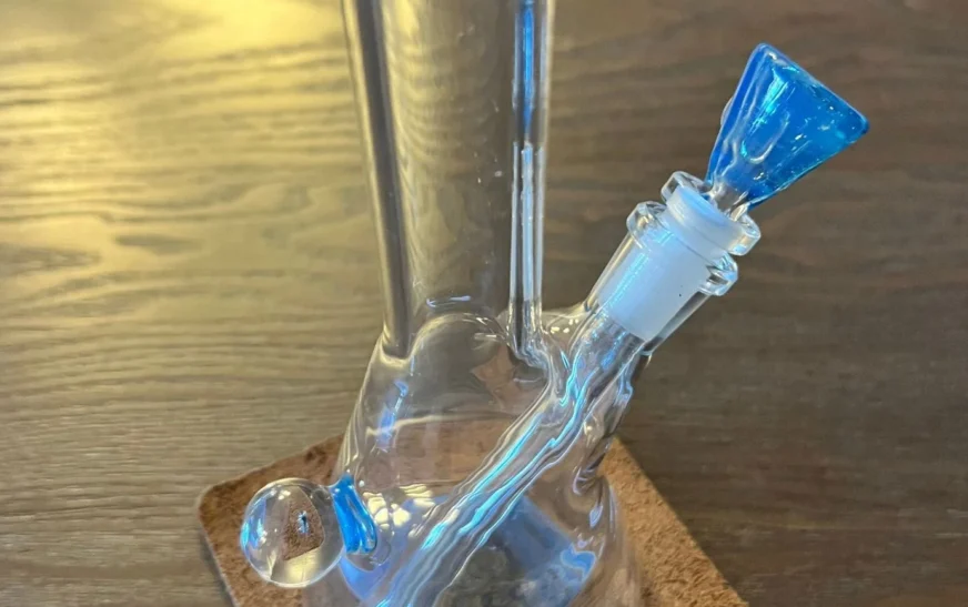 How to Customize Your Mini Bong for a Unique Smoking Experience