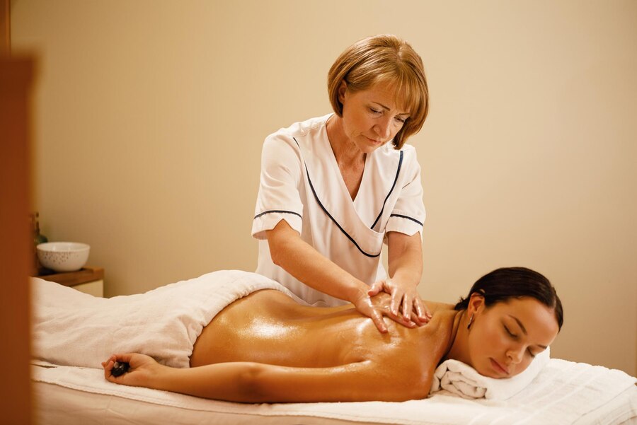 Discover the Art of Lomi Lomi Massage: A Journey to Relaxation and Healing