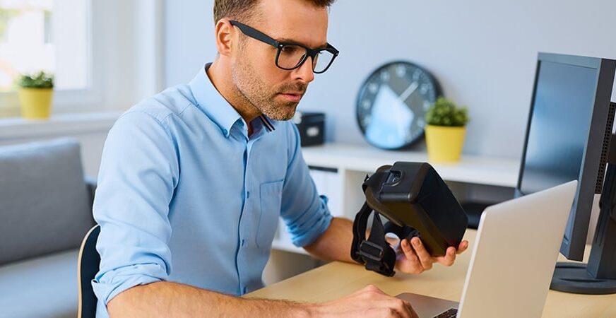 How to Become a Virtual Reality Developer: A Beginner’s Guide