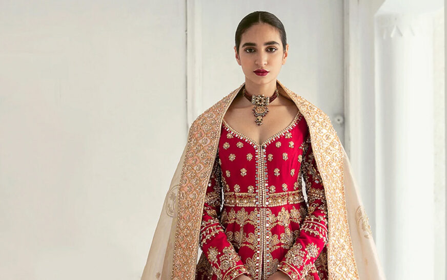 The Rise of Pakistani Formal Wear Online: Style at Your Fingertips