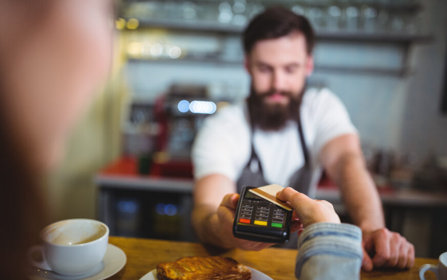 How to Save More When You Dine Out with Dining Credit Cards?