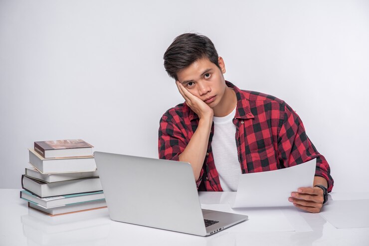 What Happens If I Miss an Online Exam?