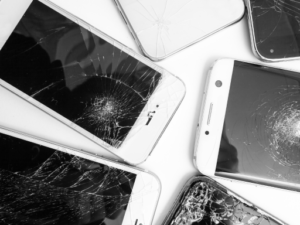 places that repair phone screens