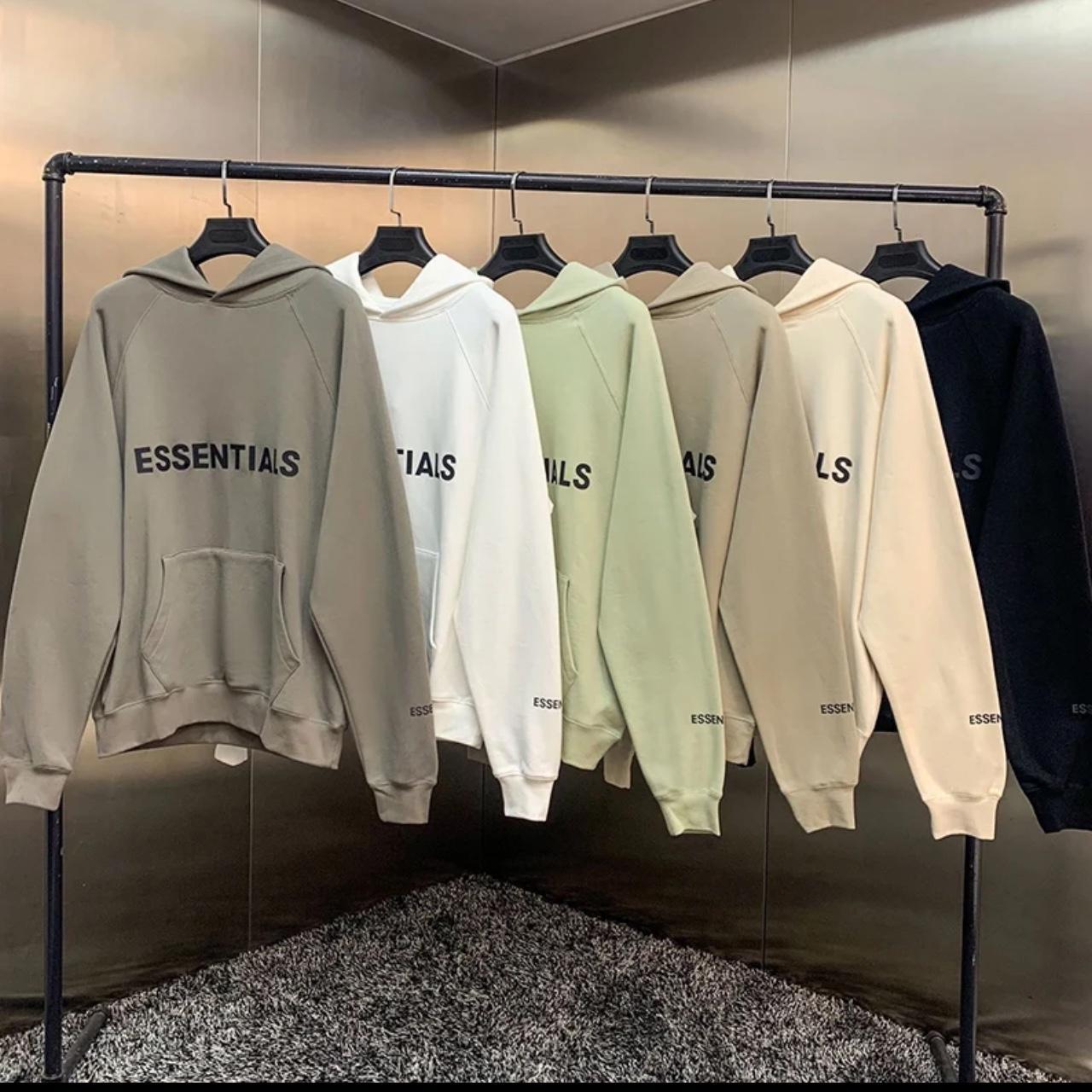 Essentials Hoodie Canada: Iconic Looks for Every Occasion